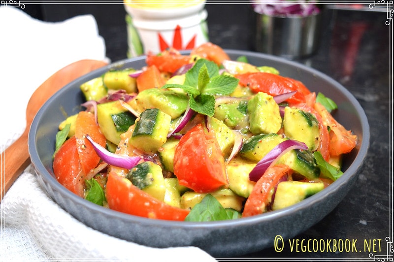 Avocado and Tomato Simple Salad