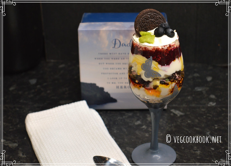 Blueberry Parfait with Fresh Cream - No Bake! No Cook!